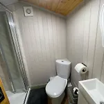 בקתה Oakley View Shepherds Hut With Hot Tub