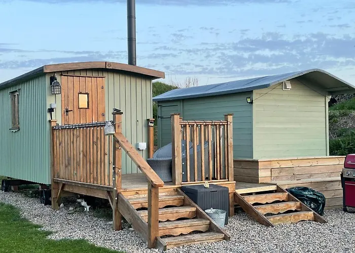 Oakley View Shepherds Hut With Hot Tub * Whitby